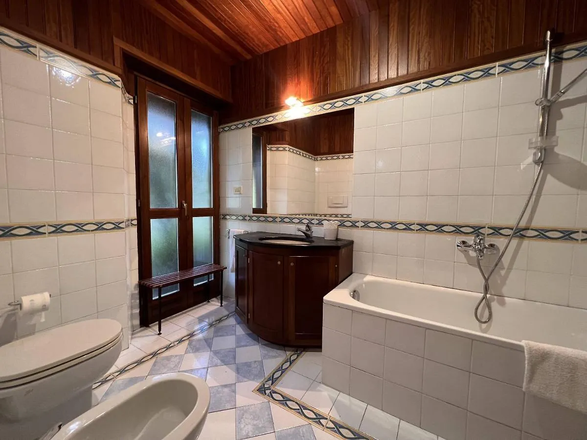 Apartment Villa Renetta With Swimming Pool And Jacuzzi And Parking Rapallo