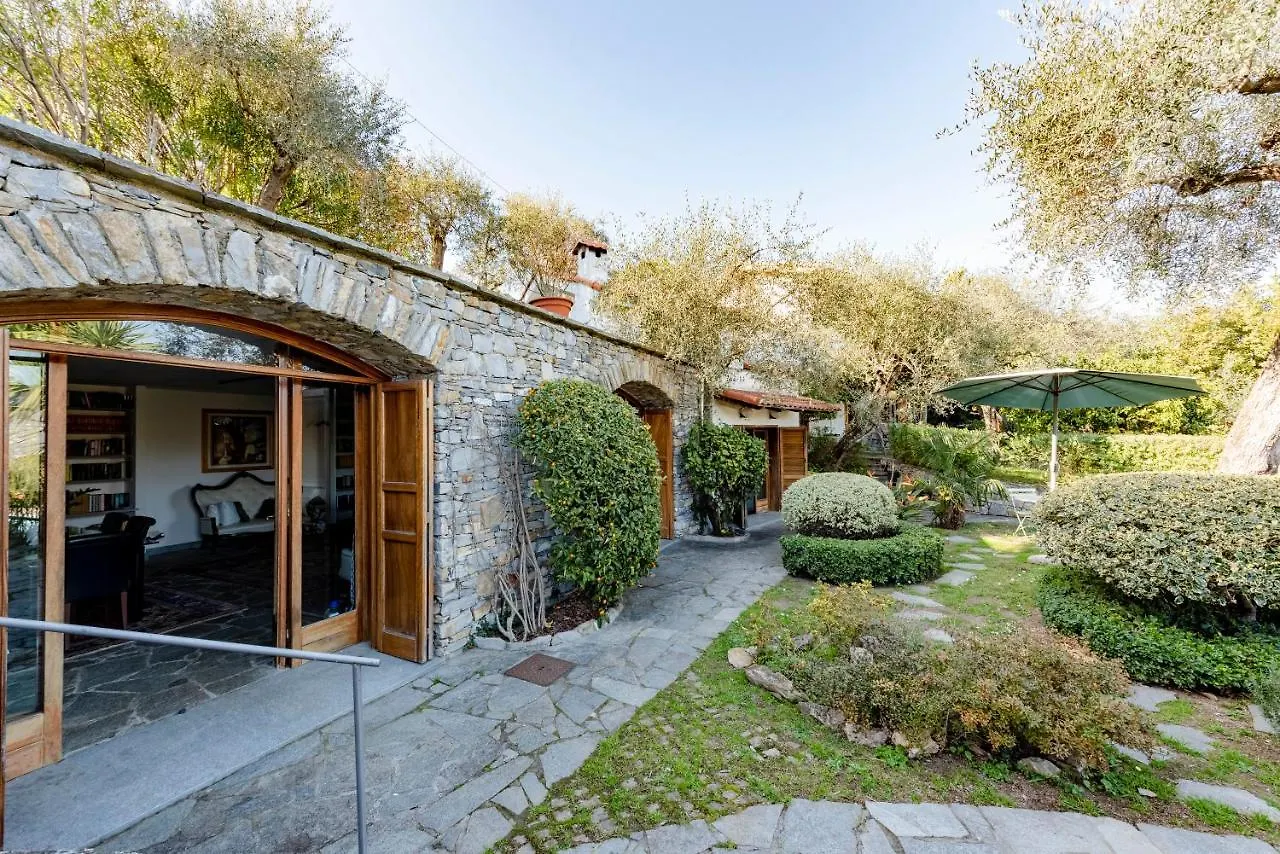 Villa Renetta With Swimming Pool And Jacuzzi And Parking Rapallo Italia