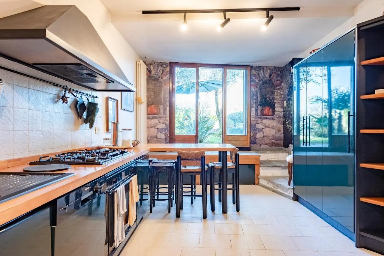 Villa Renetta With Swimming Pool And Jacuzzi And Parking Rapallo Apartment