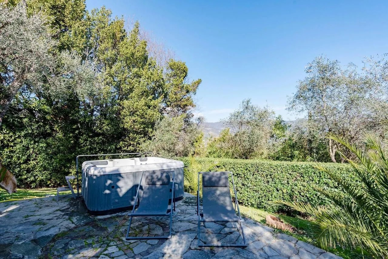 Villa Renetta With Swimming Pool And Jacuzzi And Parking Rapallo 0*,  Italy