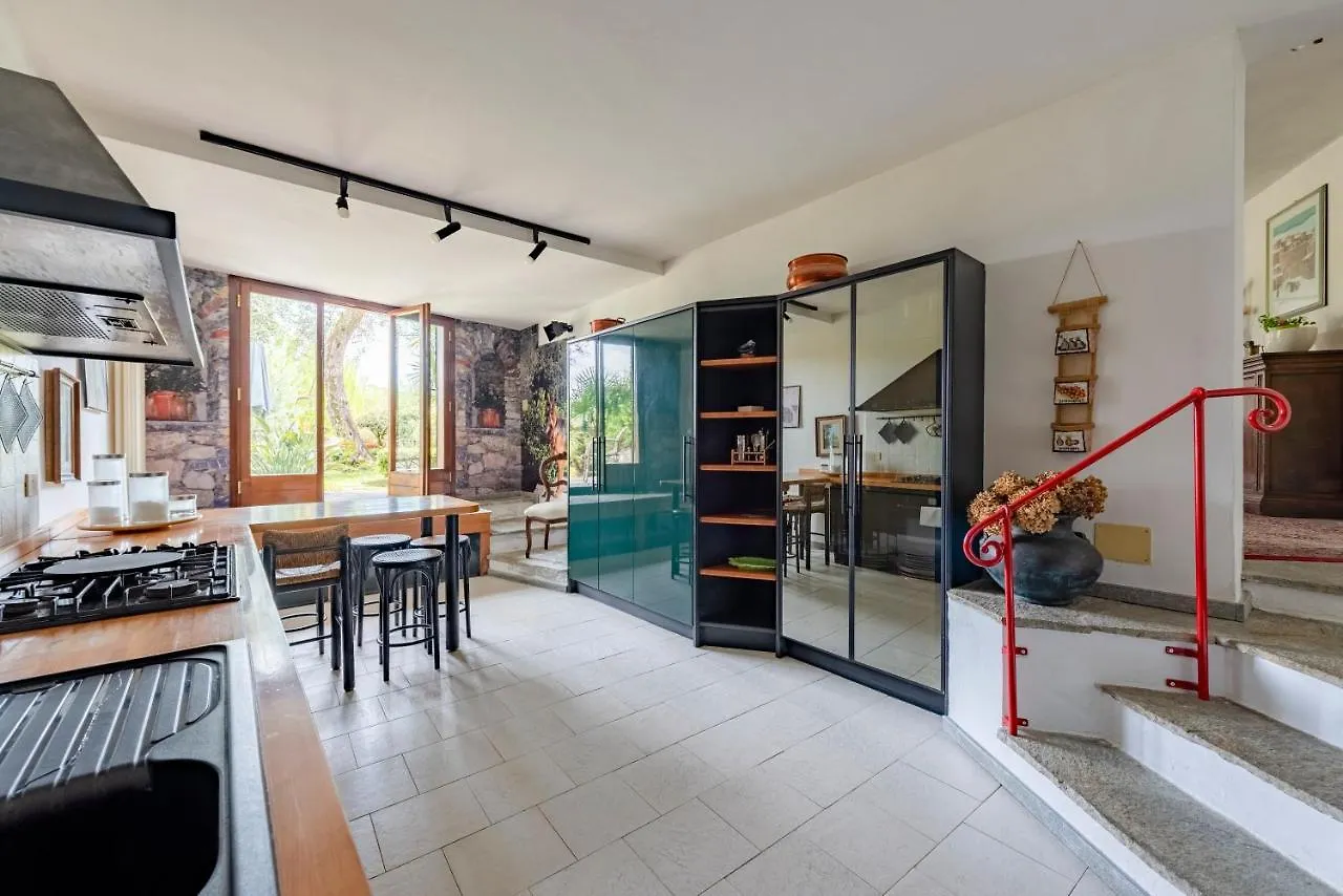 Apartment Villa Renetta With Swimming Pool And Jacuzzi And Parking Rapallo