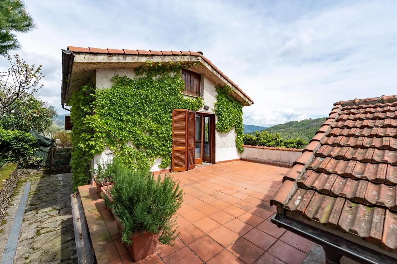 Villa Renetta With Swimming Pool And Jacuzzi And Parking Rapallo