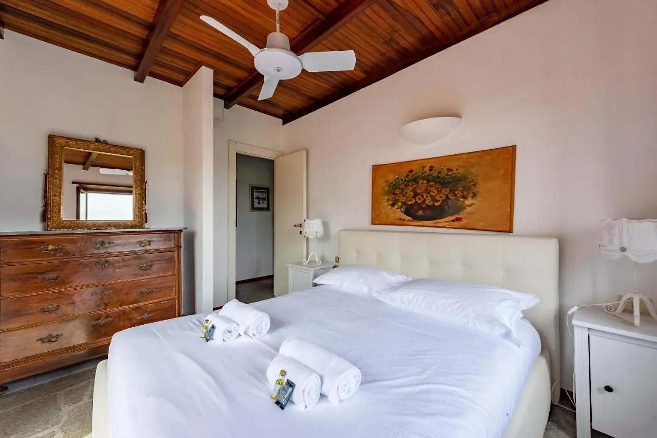 Villa Renetta With Swimming Pool And Jacuzzi And Parking Rapallo Apartment